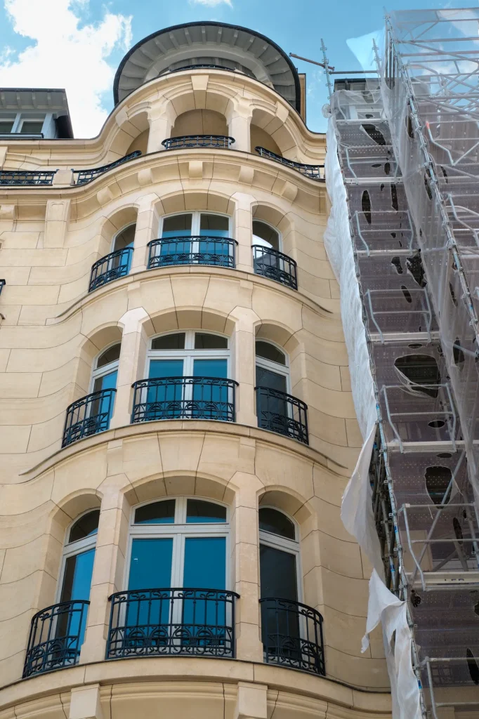 Ravalement multi-sites : comment organiser et optimiser les interventions sur un parc immobilier